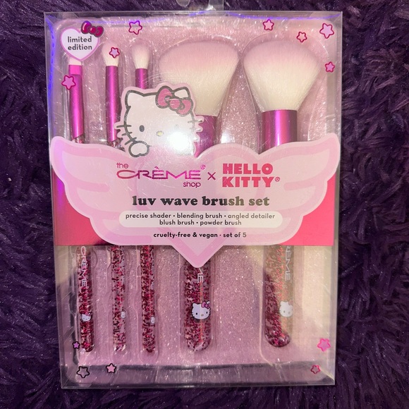 Hello Kitty Other - The Crème Shop x Hello Kitty Brush Set